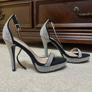 black sparkle heels size 7 from windsor